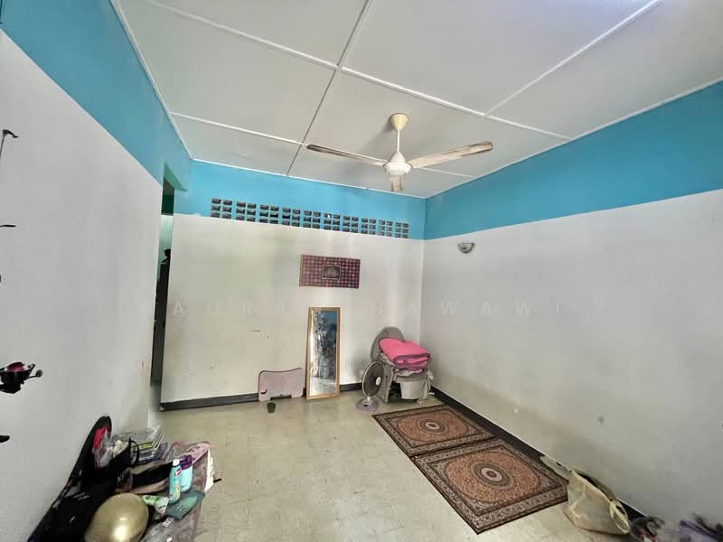 Rumah Teres 1 Tingkat untuk Dijual di Taman Ehsan (Kepong) - Fauran Nawawi - Living Room - PropertyGuru.com.my