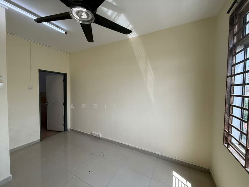 Flat for Rent at Flat Bukit Indah - April Chin - Interior - PropertyGuru.com.my