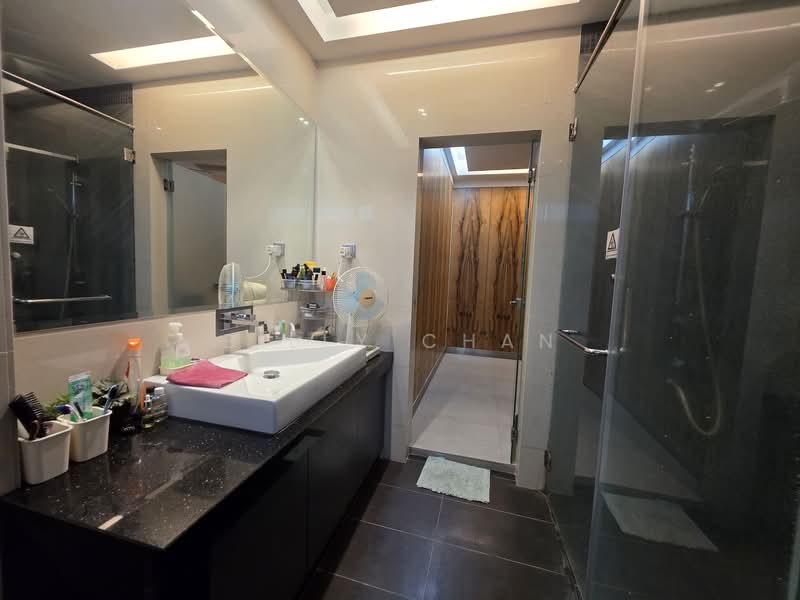 Rumah Berkembar untuk Dijual di Taman Bukit Prima (Cheras) - Billy Chan - Bathroom - PropertyGuru.com.my