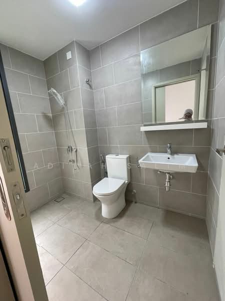 Rumah Teres untuk Dijual di Shah Alam (Selangor) - Adibah Salim - Bathroom - PropertyGuru.com.my