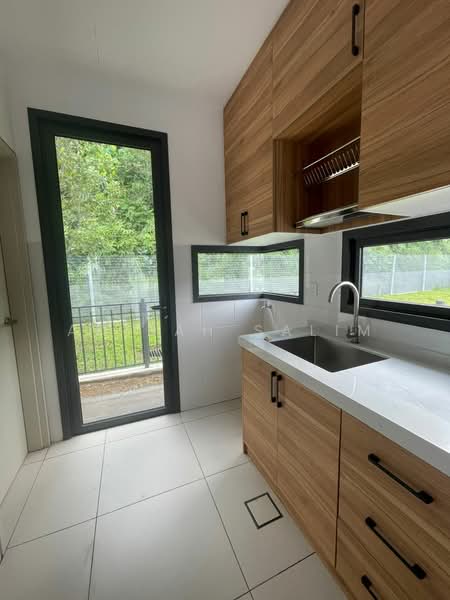 Rumah Teres untuk Dijual di Shah Alam (Selangor) - Adibah Salim - Kitchen - PropertyGuru.com.my