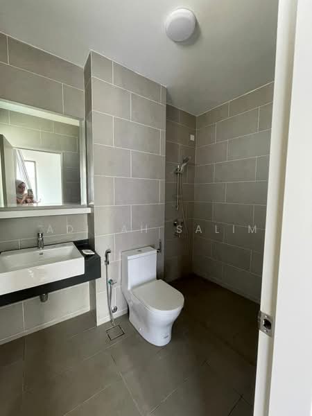 Rumah Teres untuk Dijual di Shah Alam (Selangor) - Adibah Salim - Bathroom - PropertyGuru.com.my