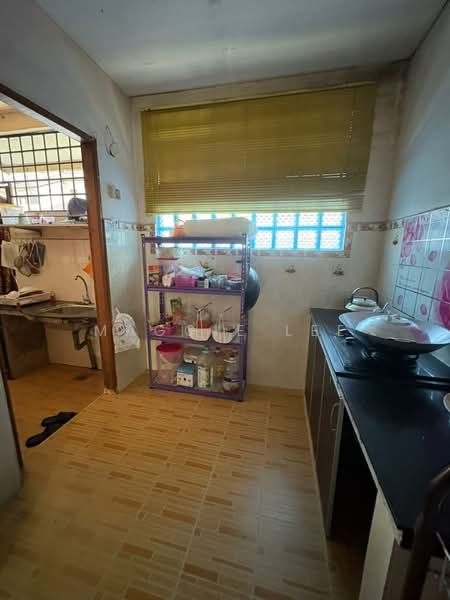 Rumah Teres 1.5 Tingkat untuk Dijual di Taman Pulai Indah (Johor Bahru) - Maggie Lee - Kitchen - PropertyGuru.com.my