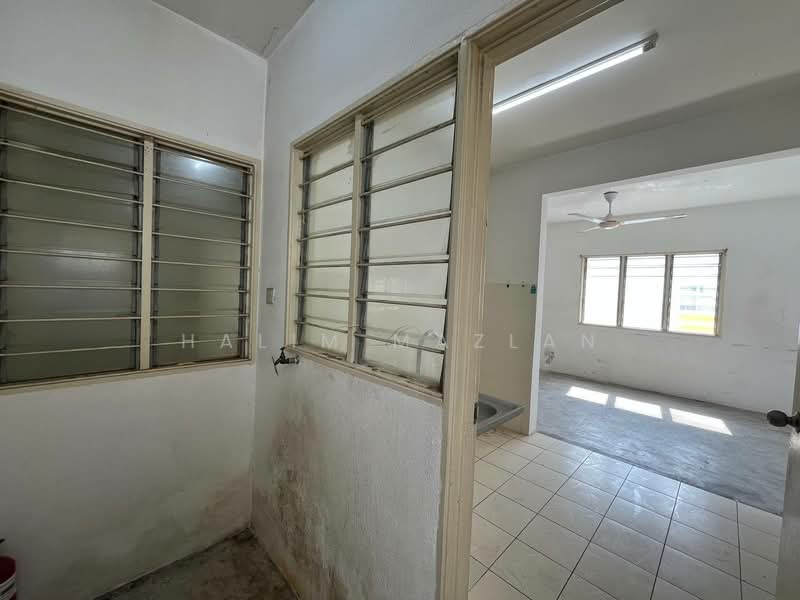 Pangsapuri untuk Dijual di Pangsapuri Sentosa - Halim Mazlan - Yard - PropertyGuru.com.my