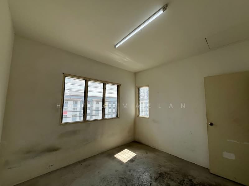 Pangsapuri untuk Dijual di Pangsapuri Sentosa - Halim Mazlan - Bedroom - PropertyGuru.com.my