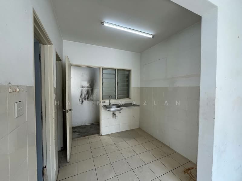 Pangsapuri untuk Dijual di Pangsapuri Sentosa - Halim Mazlan - Kitchen - PropertyGuru.com.my