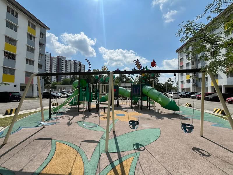 Pangsapuri untuk Dijual di Pangsapuri Sentosa - Halim Mazlan - Playground - PropertyGuru.com.my