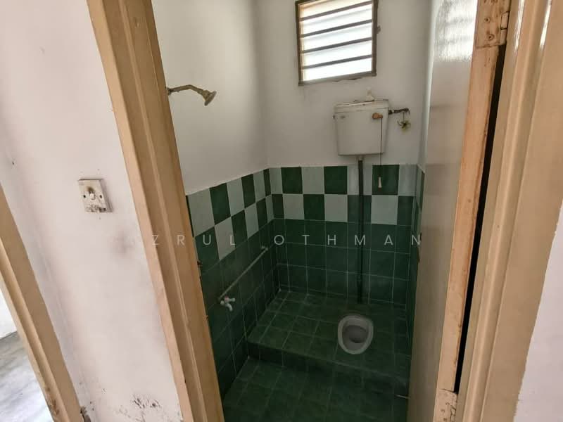 Rumah Teres 1 Tingkat untuk Dijual di Labu (Negeri Sembilan) - Azrul Othman - Bathroom - PropertyGuru.com.my