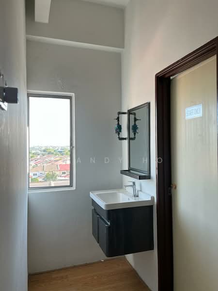 Office for Rent in Taman Sri Bahtera (Cheras) - Brandy Ho - Bathroom - PropertyGuru.com.my