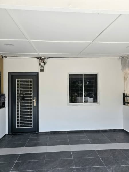 2-storey Terraced House for Sale in Taman Bukit Tiram (Ulu Tiram) - Daniel Yong - Entrance - PropertyGuru.com.my