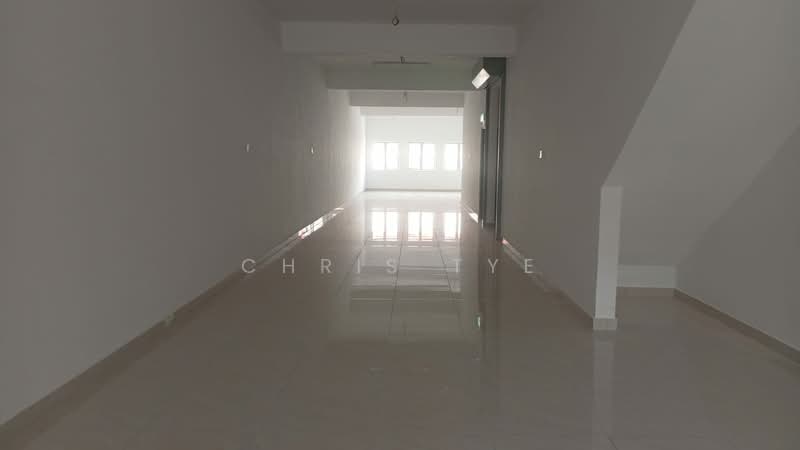 Shop / Office for Rent in Rawang (Selangor) - Chris Tye - Corridor - PropertyGuru.com.my
