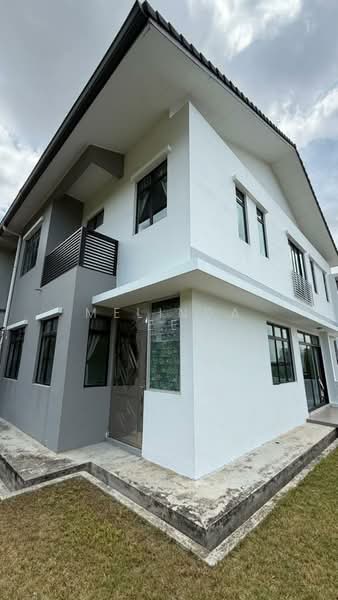 Rumah Berkembar untuk Dijual di Taman Nusa Idaman (Iskandar Puteri (Nusajaya)) - Melinda Ee - Exterior - PropertyGuru.com.my