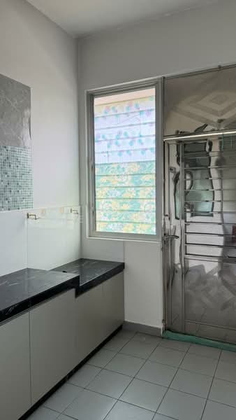Rumah Berkembar untuk Dijual di Taman Nusa Idaman (Iskandar Puteri (Nusajaya)) - Melinda Ee - Kitchen - PropertyGuru.com.my