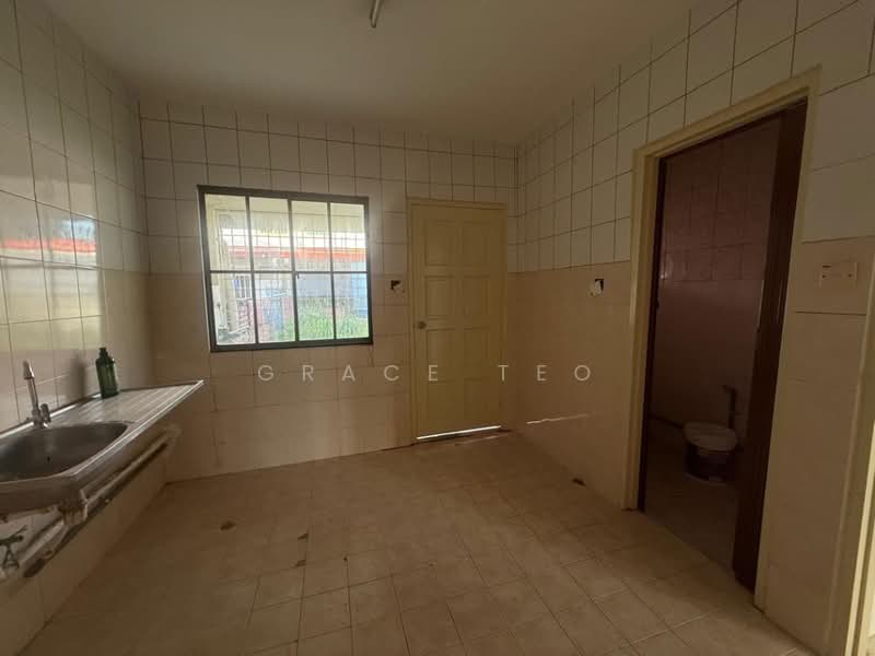Semi-Detached House for Sale in Kota Kinabalu (Sabah) - Grace Teo - Kitchen - PropertyGuru.com.my