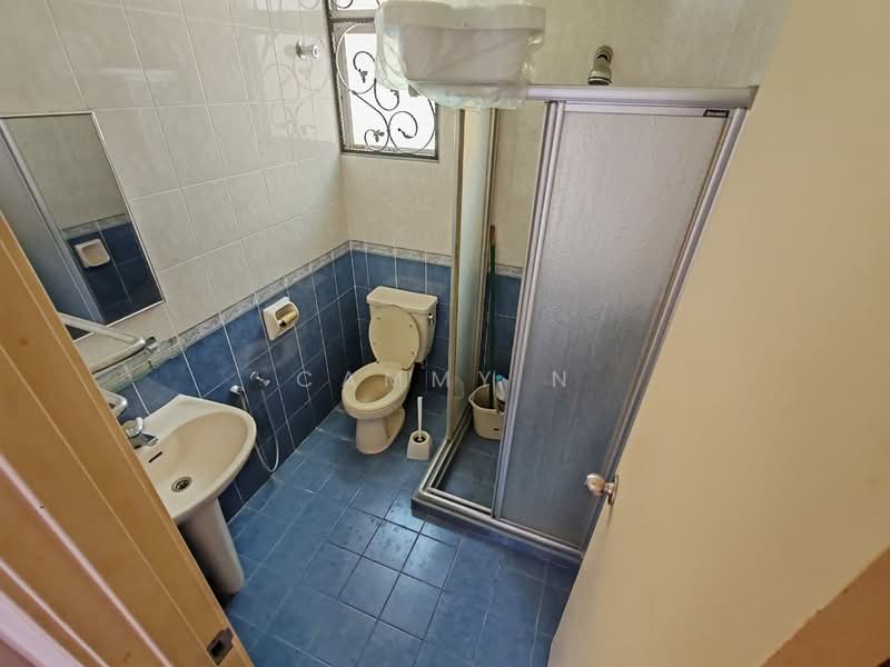 Rumah Berkembar untuk Dijual di Bandar Sri Damansara (Selangor) - Cammy N - Bathroom - PropertyGuru.com.my