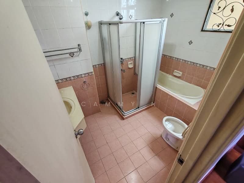 Rumah Berkembar untuk Dijual di Bandar Sri Damansara (Selangor) - Cammy N - Bathroom - PropertyGuru.com.my