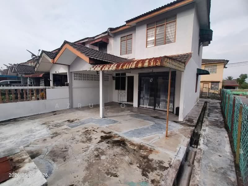 2-storey Terraced House for Sale in Bandar Baru Senawang (Senawang) - Azrul Othman - Exterior - PropertyGuru.com.my