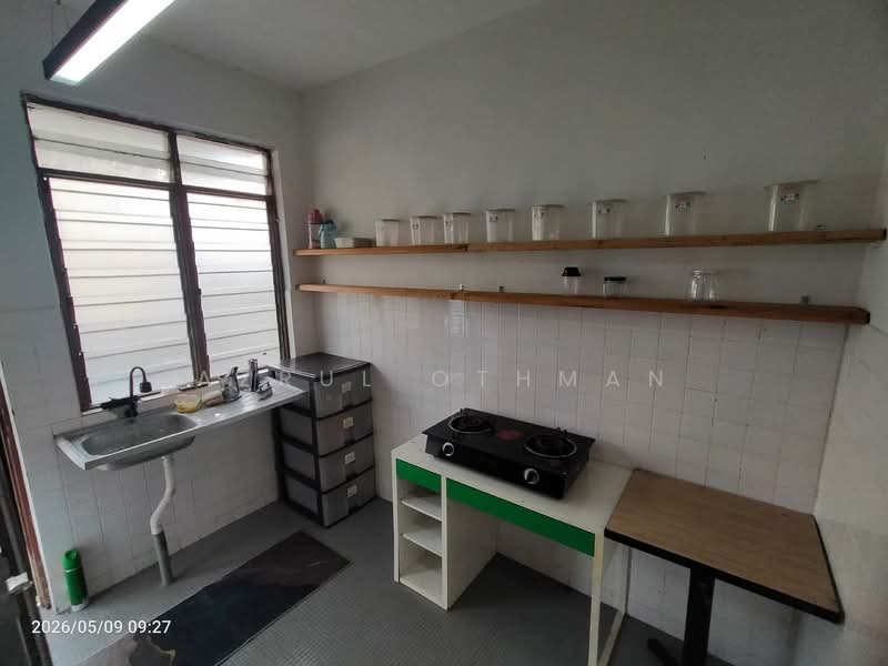 2-storey Terraced House for Sale in Bandar Baru Senawang (Senawang) - Azrul Othman - Kitchen - PropertyGuru.com.my