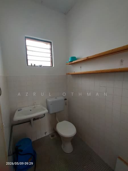2-storey Terraced House for Sale in Bandar Baru Senawang (Senawang) - Azrul Othman - Bathroom - PropertyGuru.com.my