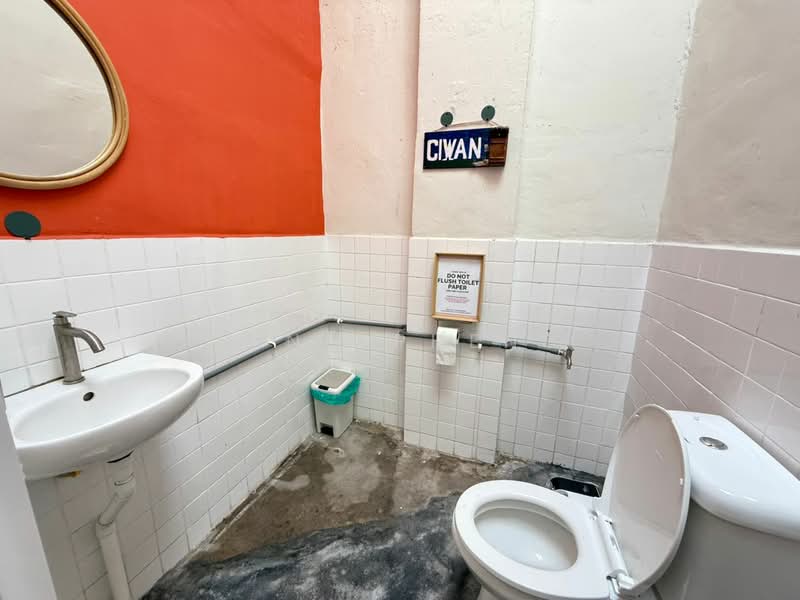 Kedai untuk Disewa di Melaka City (Melaka) - Vinc Pheng - Bathroom - PropertyGuru.com.my
