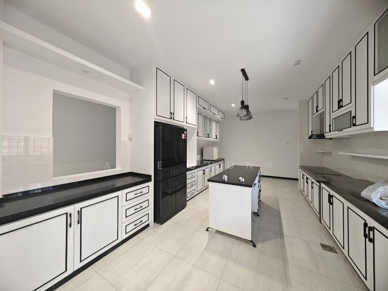 Bungalow for Sale in Taman Lim (Ipoh) - Amie Chong - Kitchen - PropertyGuru.com.my