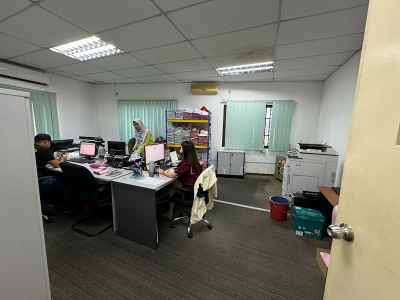 Kedai untuk Disewa di Taman Johor Jaya (Johor Bahru) - Daniel Yong - Interior - PropertyGuru.com.my
