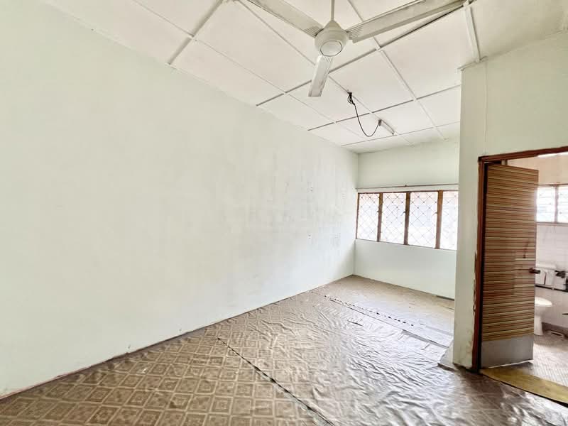 2-storey Terraced House for Sale in Taman Cempaka (Ampang) - M.J Zairin - Interior - PropertyGuru.com.my