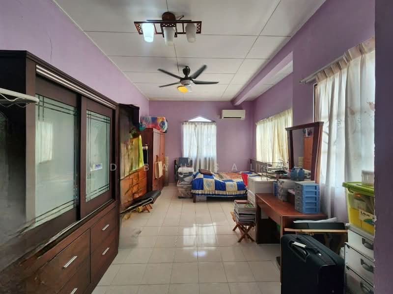 2-storey Terraced House for Sale in Bukit Bandaraya (Shah Alam) - Adibah Salim - Bedroom - PropertyGuru.com.my