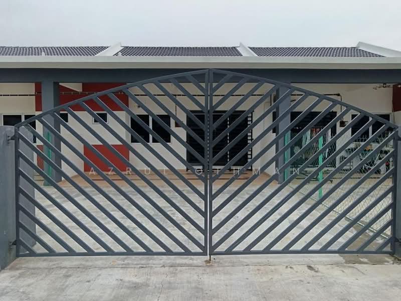 Rumah Teres 1 Tingkat untuk Dijual di Taman Tkk (Port Dickson) - Azrul Othman - Exterior - PropertyGuru.com.my