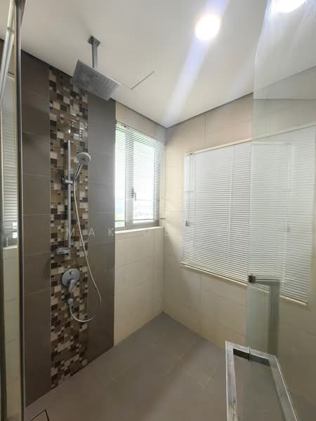 Condominium for Rent at KM1 East - Mak Oliver - Bathroom - PropertyGuru.com.my