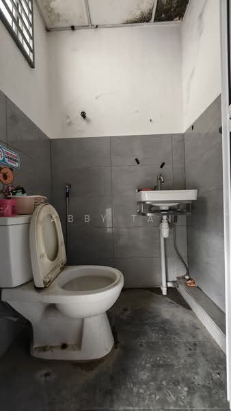 Shop for Rent in Kota Kinabalu (Sabah) - Abby Tan - Bathroom - PropertyGuru.com.my