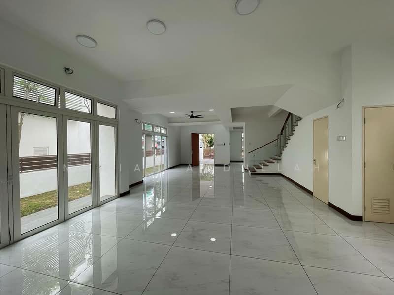 Link Bungalow for Sale in Setia Alam (Selangor) - Nadiah Abdullah - Living Room - PropertyGuru.com.my