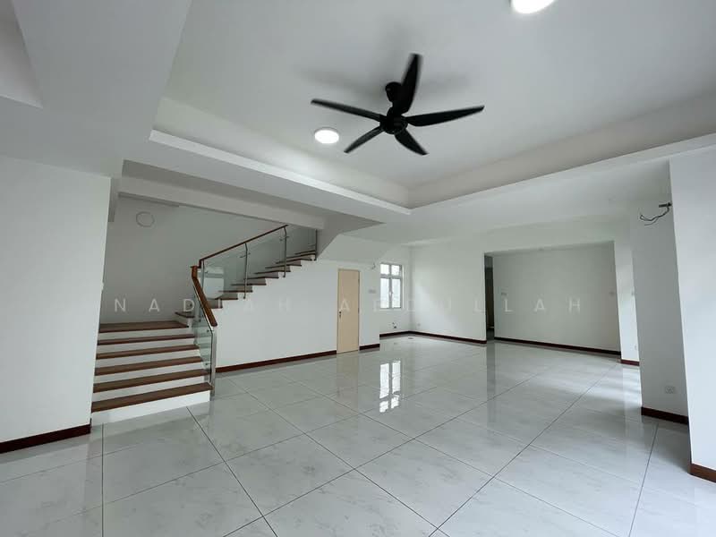 Link Bungalow for Sale in Setia Alam (Selangor) - Nadiah Abdullah - Living Room - PropertyGuru.com.my