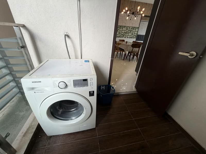 Kondominium untuk Dijual di Royal Strand @ Country Garden Danga Bay - Wee Howe - Interior - PropertyGuru.com.my