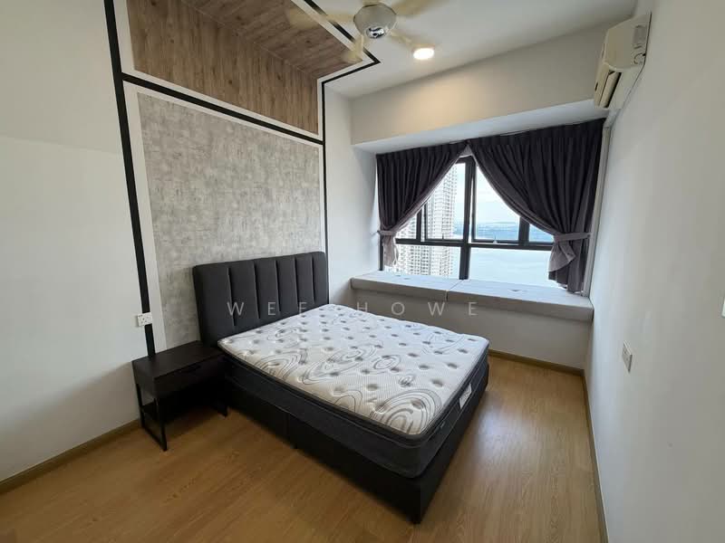 Kondominium untuk Dijual di Royal Strand @ Country Garden Danga Bay - Wee Howe - Bedroom - PropertyGuru.com.my