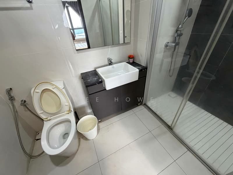 Kondominium untuk Dijual di Royal Strand @ Country Garden Danga Bay - Wee Howe - Bathroom - PropertyGuru.com.my