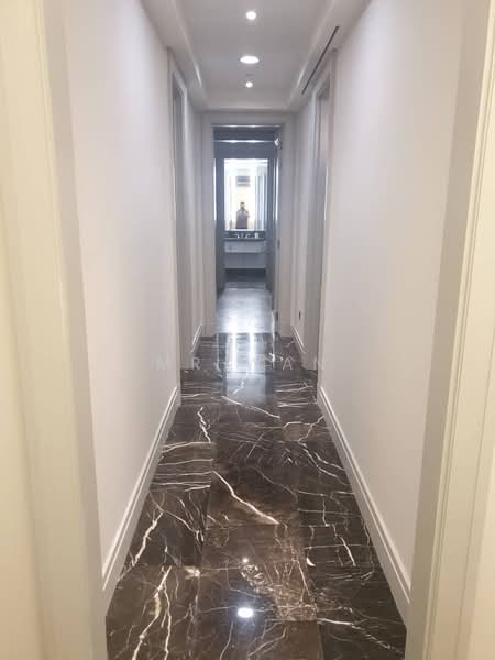 Servis Apartment untuk Dijual di St Regis - Mr Wan - Corridor - PropertyGuru.com.my