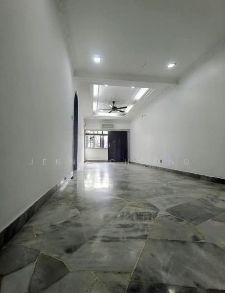 1-storey Terraced House for Sale in Taman Rakan Cheras (Cheras) - Jenny Choong - Living Room - PropertyGuru.com.my