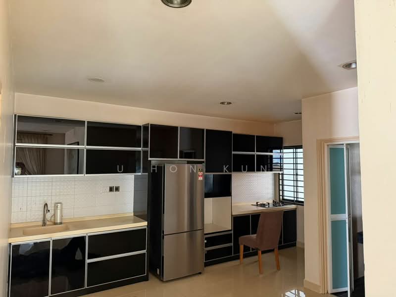 Semi-Detached House for Sale in Taman Perling (Perling) - U Hon Kun - Kitchen - PropertyGuru.com.my