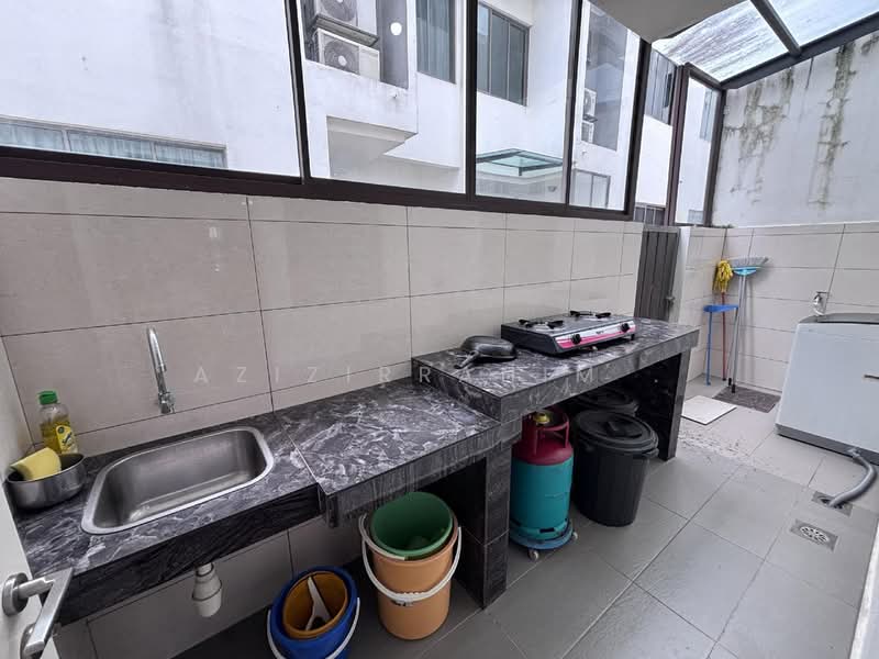 3-storey Terraced House for Sale in Cyberjaya (Selangor) - Azizirrahim . - Exterior - PropertyGuru.com.my