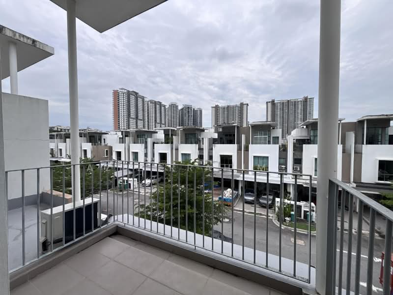 3-storey Terraced House for Sale in Cyberjaya (Selangor) - Azizirrahim . - Exterior - PropertyGuru.com.my