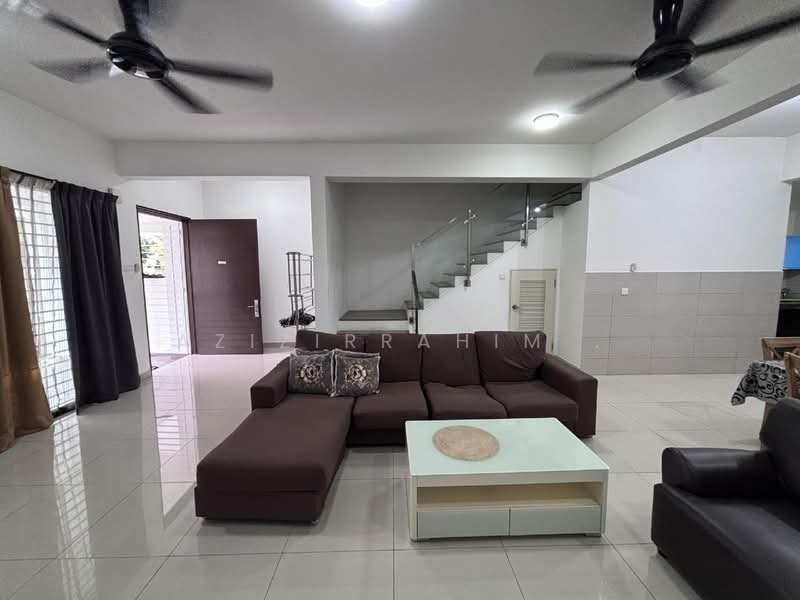 3-storey Terraced House for Sale in Cyberjaya (Selangor) - Azizirrahim . - Living Room - PropertyGuru.com.my