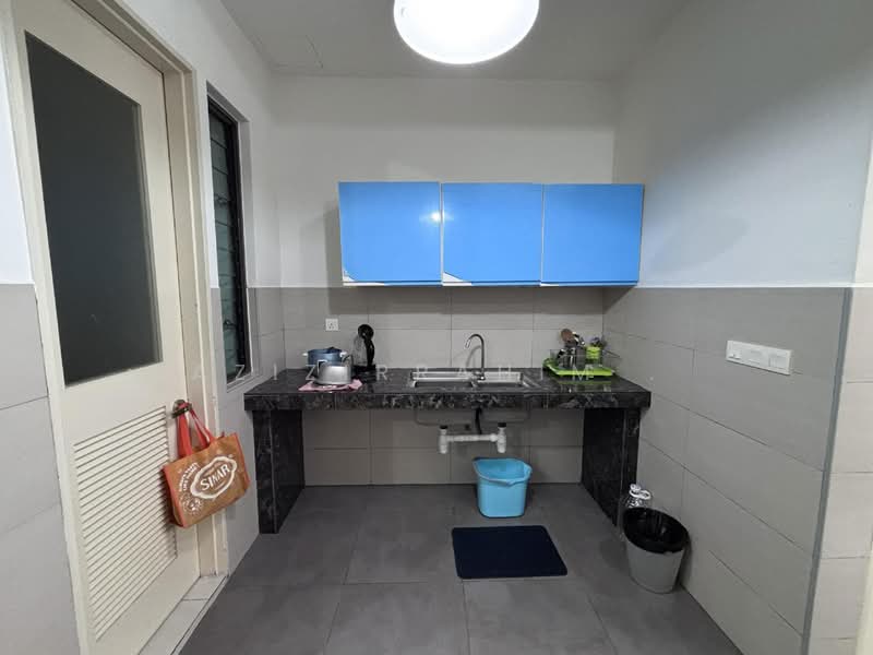 3-storey Terraced House for Sale in Cyberjaya (Selangor) - Azizirrahim . - Kitchen - PropertyGuru.com.my