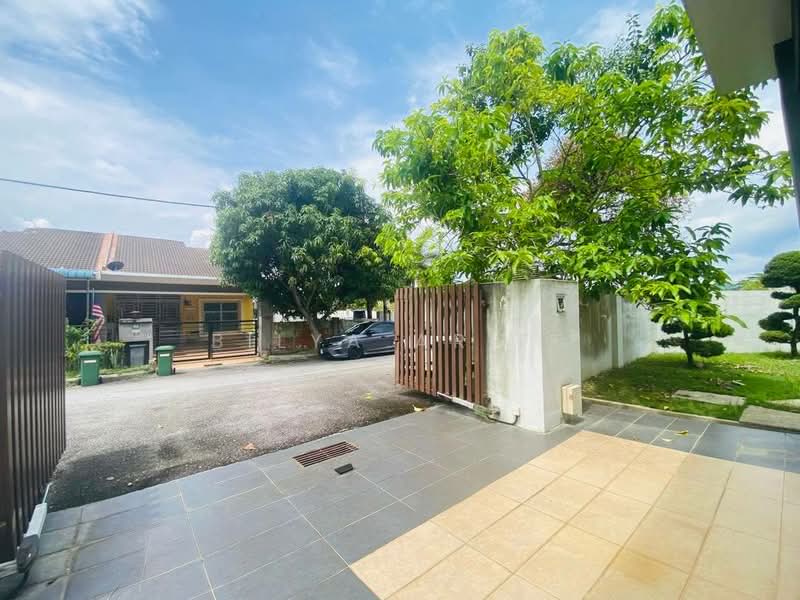 Rumah Berkembar untuk Dijual di Taman Nusa Intan (Senawang) - BILYA ARIFF - PropertyGuru.com.my