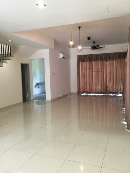 Rumah Teres 2 Tingkat untuk Disewa di Bandar Tropicana Aman (Telok Panglima Garang) - Joanna Tan - Living Room - PropertyGuru.com.my