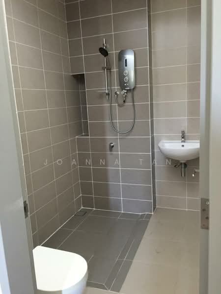 Rumah Teres 2 Tingkat untuk Disewa di Bandar Tropicana Aman (Telok Panglima Garang) - Joanna Tan - Bathroom - PropertyGuru.com.my
