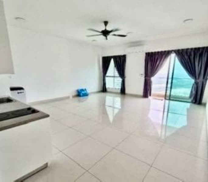 Servis Apartment untuk Disewa di Cybersquare - Kar Hooi - Living Room - PropertyGuru.com.my