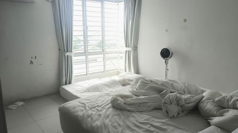 Kondominium untuk Dijual di Platinum Lake PV 16 - Johnson Ng - Bedroom - PropertyGuru.com.my