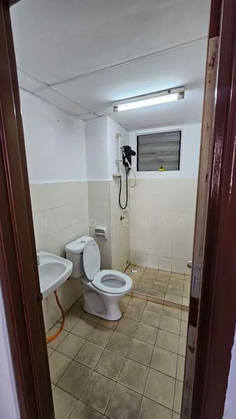 Apartment for Rent at Bayu Puteri - Riko Choo - Bathroom - PropertyGuru.com.my