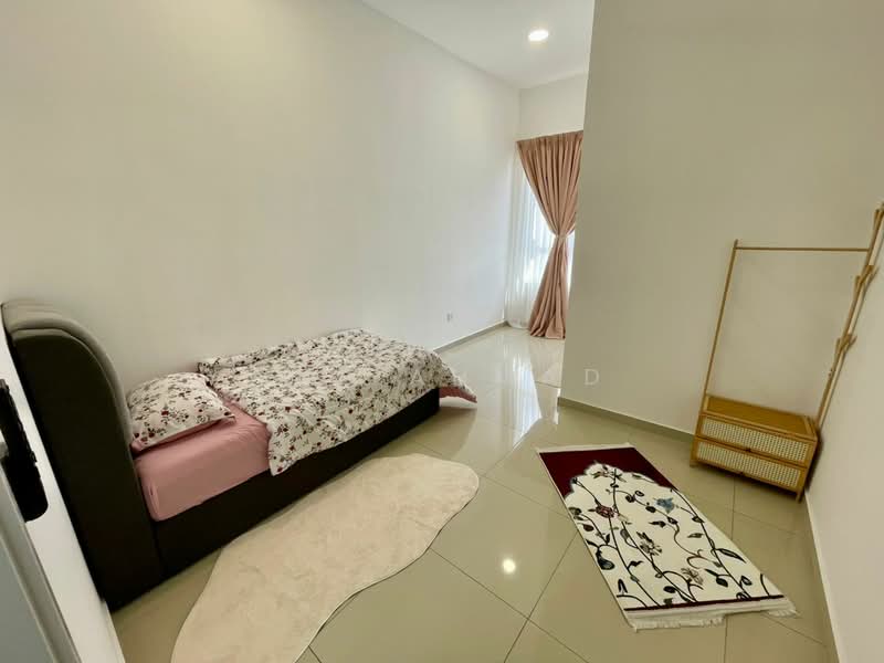 2-storey Terraced House for Sale in Taman Arawana (Lenggeng) - Sue Ahmad - Bedroom - PropertyGuru.com.my